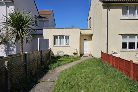 2 bedroom semi-detached bungalow for sale, Hesters Way Road, Cheltenham