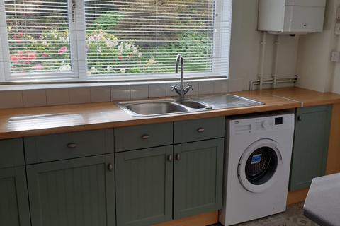 3 bedroom semi-detached house to rent, Bay Tree Road, Exeter, BA1