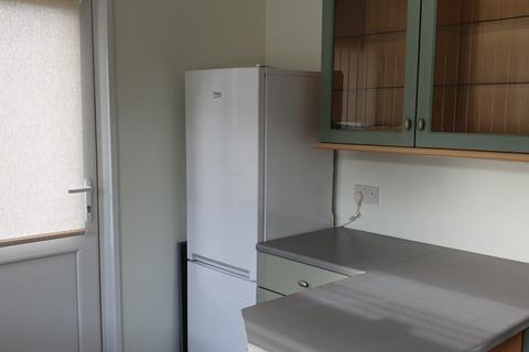 3 bedroom semi-detached house to rent, Bay Tree Road, Exeter, BA1
