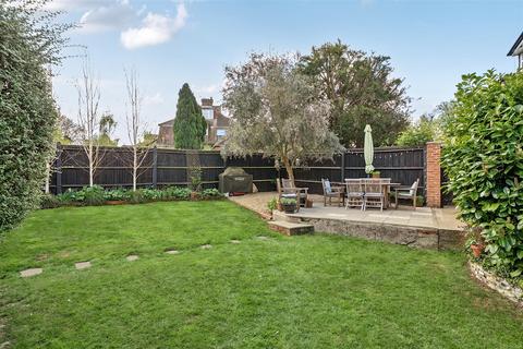 3 bedroom semi-detached house for sale, Downs Road, Epsom KT18