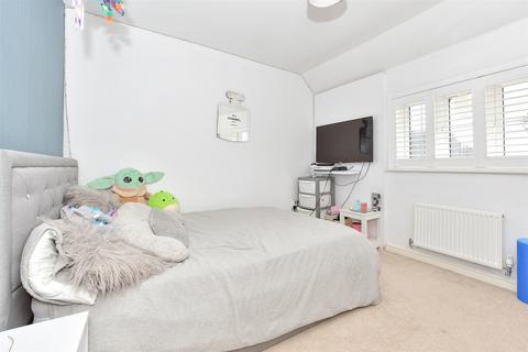 3 bedroom semi-detached house for sale, Lodge Close, Ashford, Kent