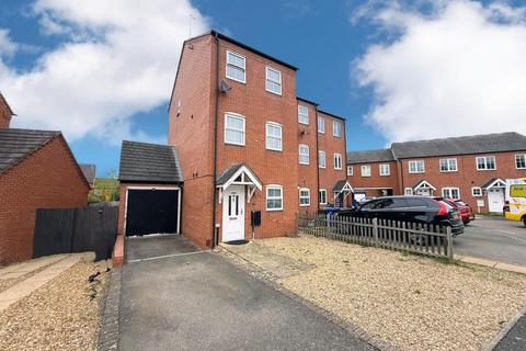 17 Deer Close, Grange Park, Northampton, NN4 5DN