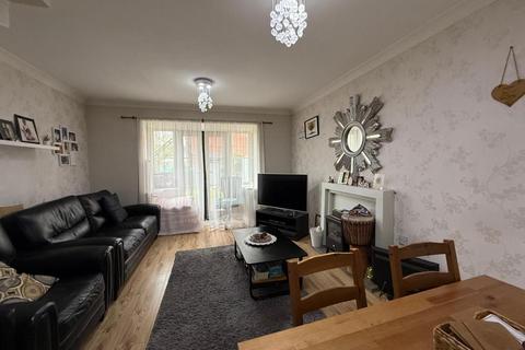 17 Deer Close, Grange Park, Northampton, NN4 5DN