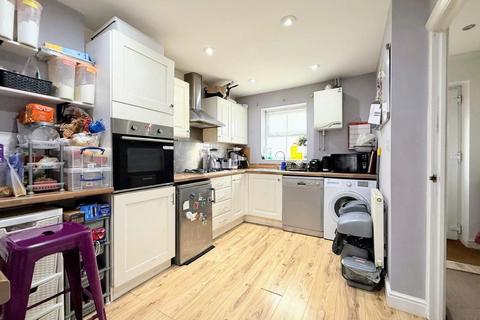 17 Deer Close, Grange Park, Northampton, NN4 5DN