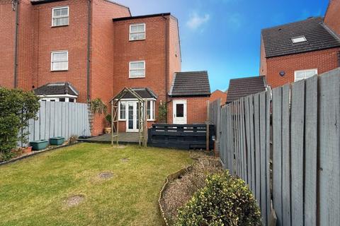 17 Deer Close, Grange Park, Northampton, NN4 5DN