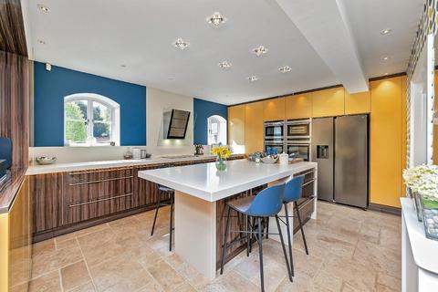 6 bedroom barn conversion for sale, Kiln Lane, Clophill, Bedfordshire, MK45 4DA