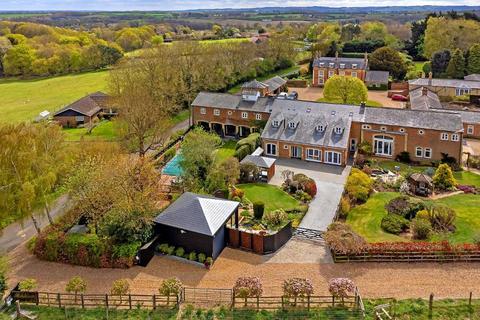 6 bedroom barn conversion for sale, Kiln Lane, Clophill, Bedfordshire, MK45 4DA