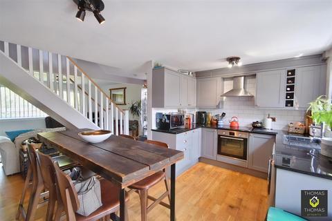46 Orchard Rise, Tibberton, Gloucester, GL19 3AT