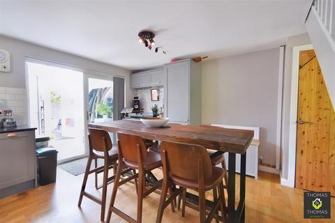 46 Orchard Rise, Tibberton, Gloucester, GL19 3AT