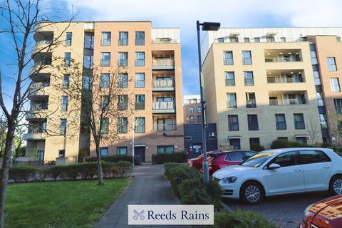 2 bedroom apartment for sale, Maxwell Road, Romford RM7