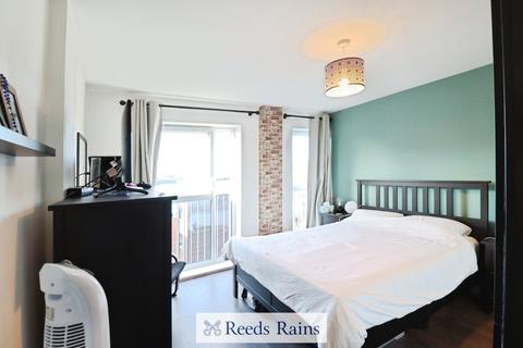 2 bedroom apartment for sale, Maxwell Road, Romford RM7