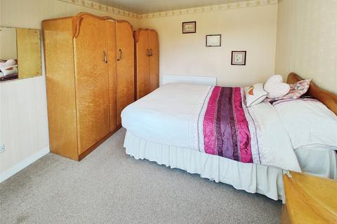 3 bedroom bungalow for sale, Severn Drive, Telford TF1