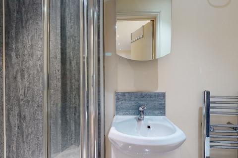 Studio to rent, Ashmore Road