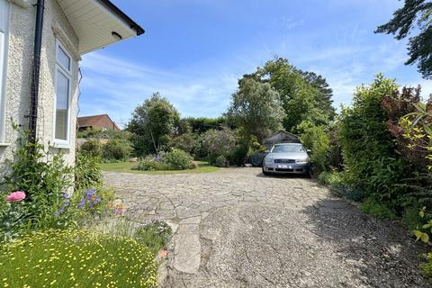 6 Caledon Road, Poole, BH14 9NN
