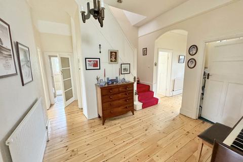 6 Caledon Road, Poole, BH14 9NN