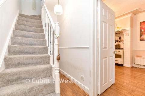 undefined, Waterloo Road, Sutton SM1