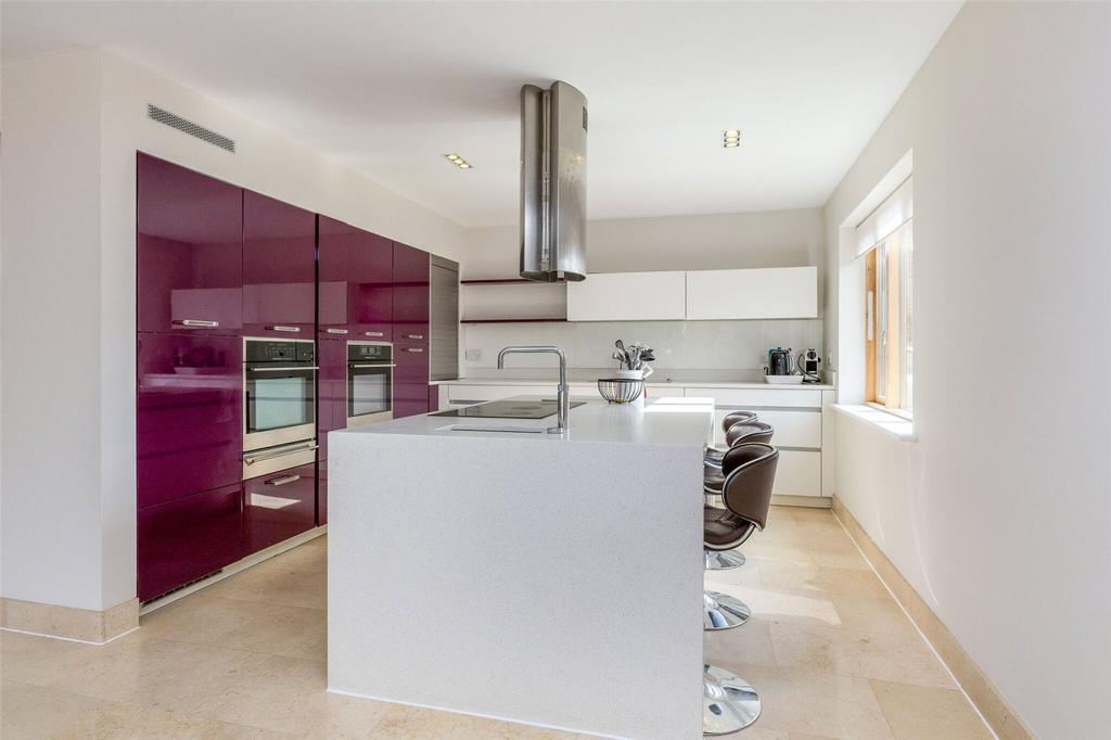 Kitchen/Breakfast