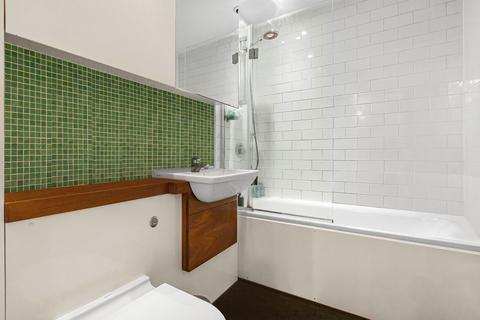 129 Buxhall Crescent, London, E9 5JZ