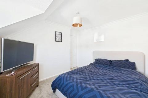 10 Ashleworth Gardens, Quedgeley, Gloucester, GL2 4WU