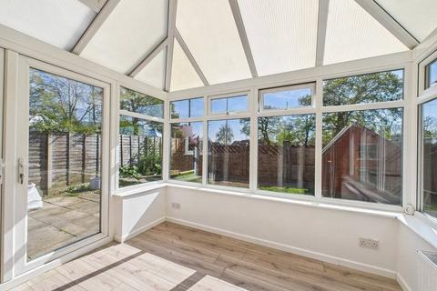 10 Ashleworth Gardens, Quedgeley, Gloucester, GL2 4WU