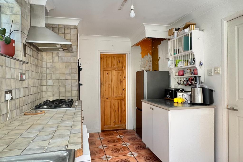 Kitchen 1
