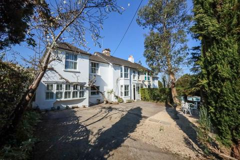 6 bedroom semi-detached house for sale, London Road, Burgess Hill, RH15