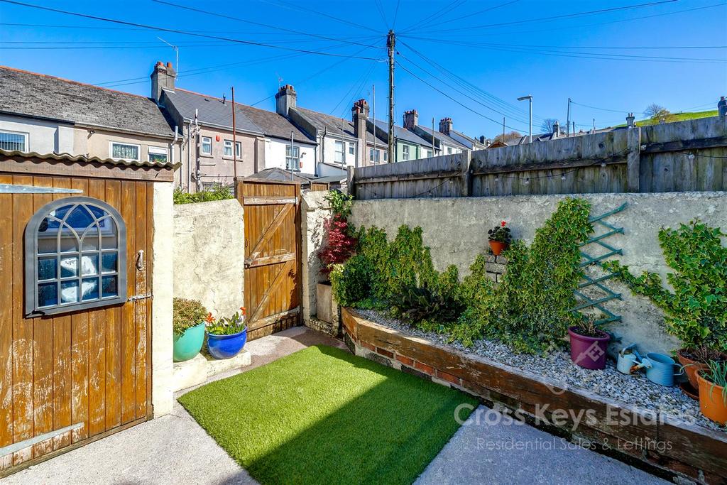 Rear Courtyard Garden
