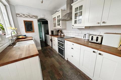 24 Shottery Road, Stratford-upon-avon, CV37 9QA