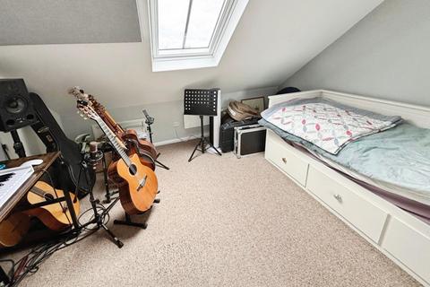 24 Shottery Road, Stratford-upon-avon, CV37 9QA