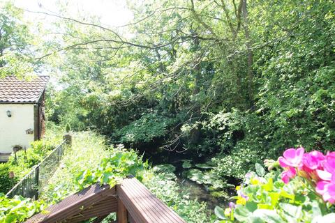 2 bedroom cottage for sale, Kingston Road, Ewell, Surrey, KT17