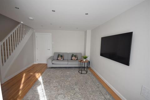 3 bedroom semi-detached house for sale, 6 Lon Y Pererinion, Radyr, Cardiff, CF15 8HG