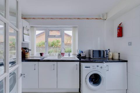 108 Fontygary Road, Rhoose, Barry, CF62 3DU