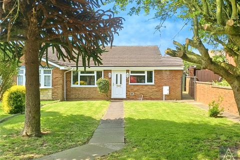 2 Elm Drive, Deanshanger, Milton Keynes, MK19 6JF