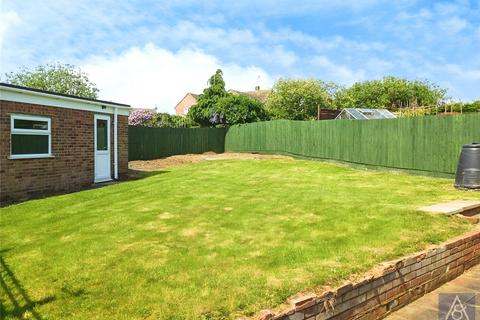 2 Elm Drive, Deanshanger, Milton Keynes, MK19 6JF