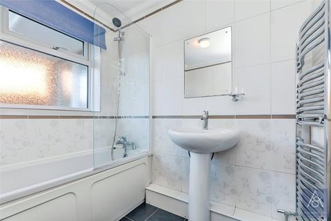 2 Elm Drive, Deanshanger, Milton Keynes, MK19 6JF