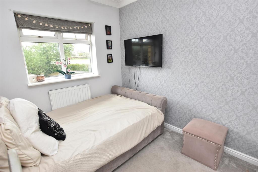 Bedroom 3 (rear)