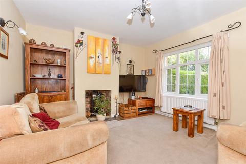 1 Lees Terrace, Old Wives Lees, Canterbury, CT4 8AN