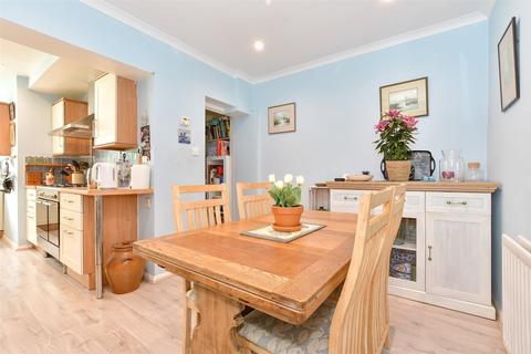 1 Lees Terrace, Old Wives Lees, Canterbury, CT4 8AN