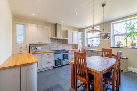 undefined, Crossmead, Lynton