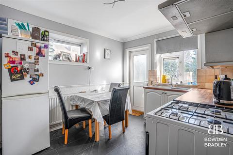 1 Wedmore Avenue, Ilford, IG5 0XF