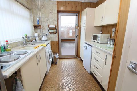 2 bedroom semi-detached bungalow for sale, Quorn Crescent, Stourbridge DY8