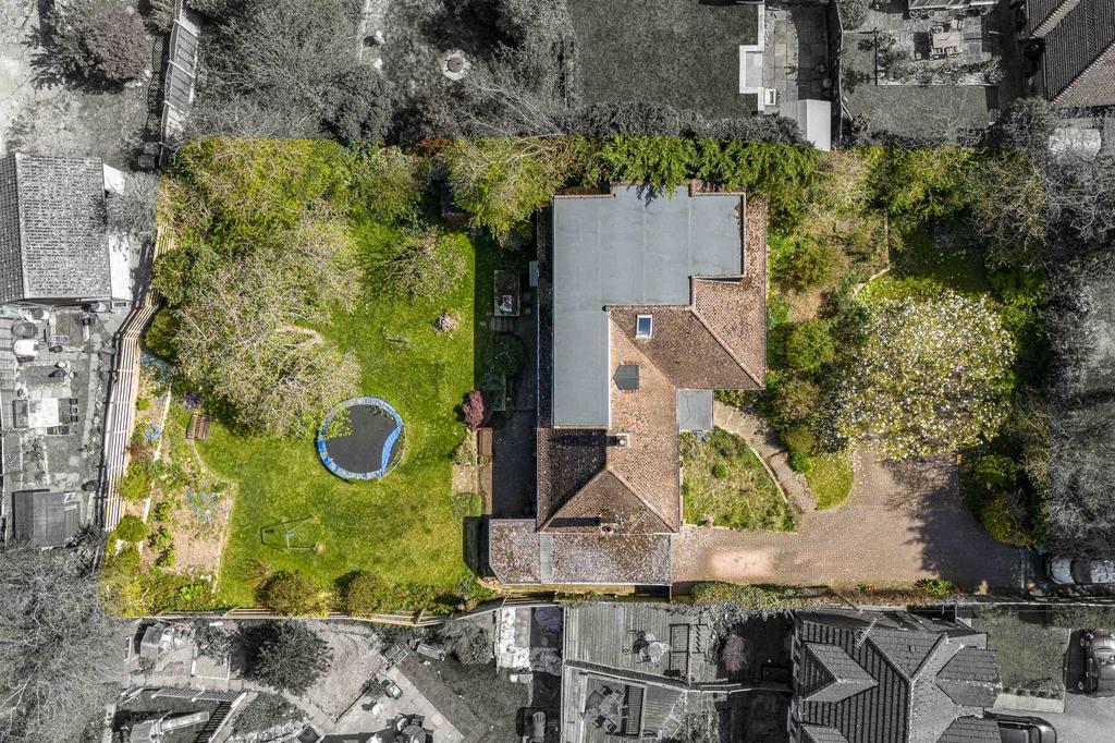 48 Marlow Bottom SL7 3 NB (LOW RES)-30