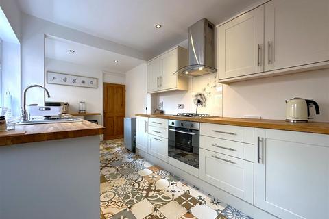 2 bedroom terraced house for sale, Newton Street, Newark