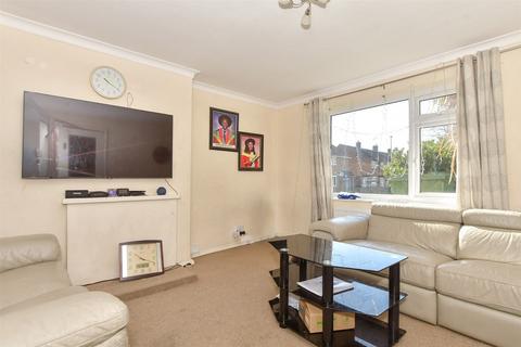 83 Maplestead, Basildon, SS14 2ST