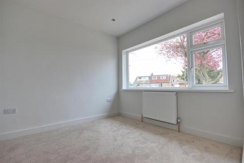 8 The Close, Little Weighton, Cottingham, HU20 3XA