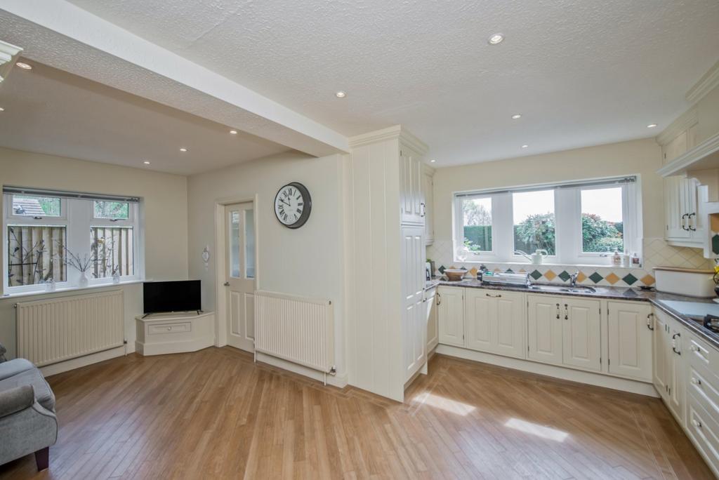 Kitchen/Family Room