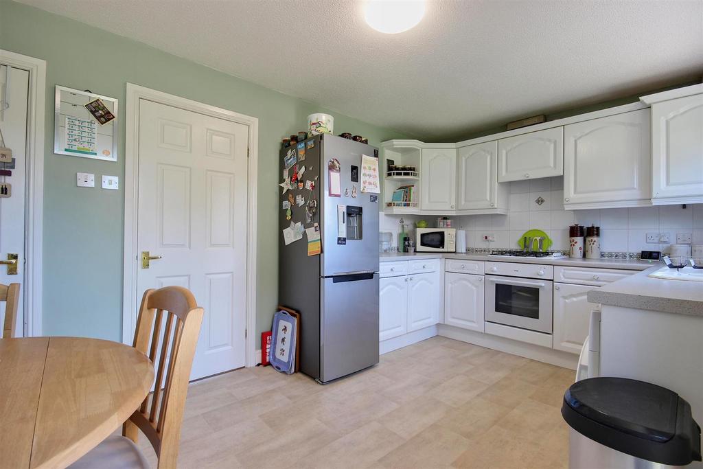 Dining kitchen