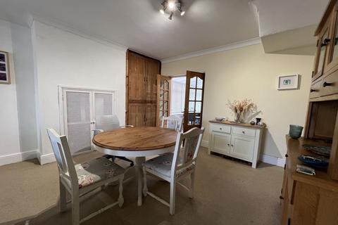 2 bedroom end of terrace house for sale, Grosvenor Road, Abergavenny, NP7