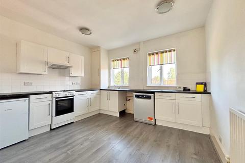 2 bedroom flat for sale, Seal Road, Sevenoaks