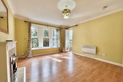 2 bedroom flat for sale, Belvedere Gardens, Benton, Newcastle upon Tyne, NE12